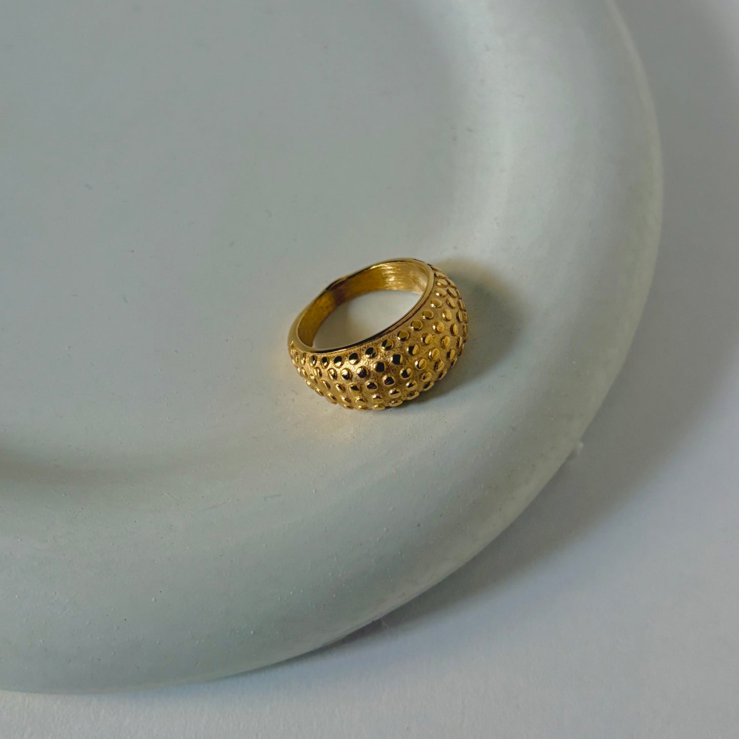 Vela Ring