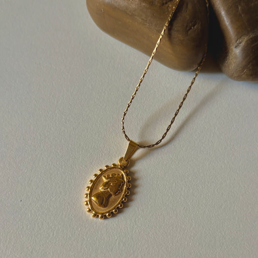 Klara Necklace