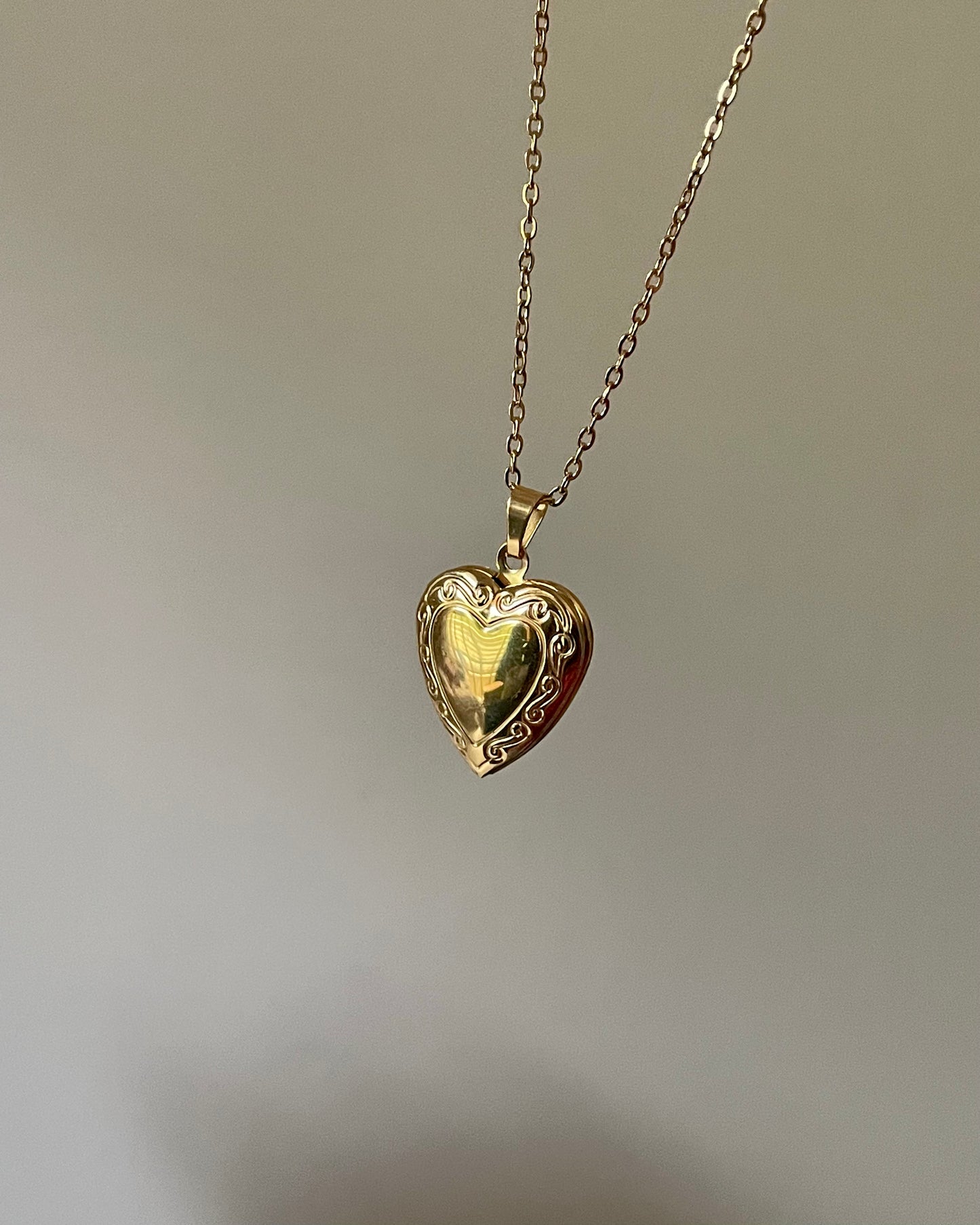 Vintage heart Locket
