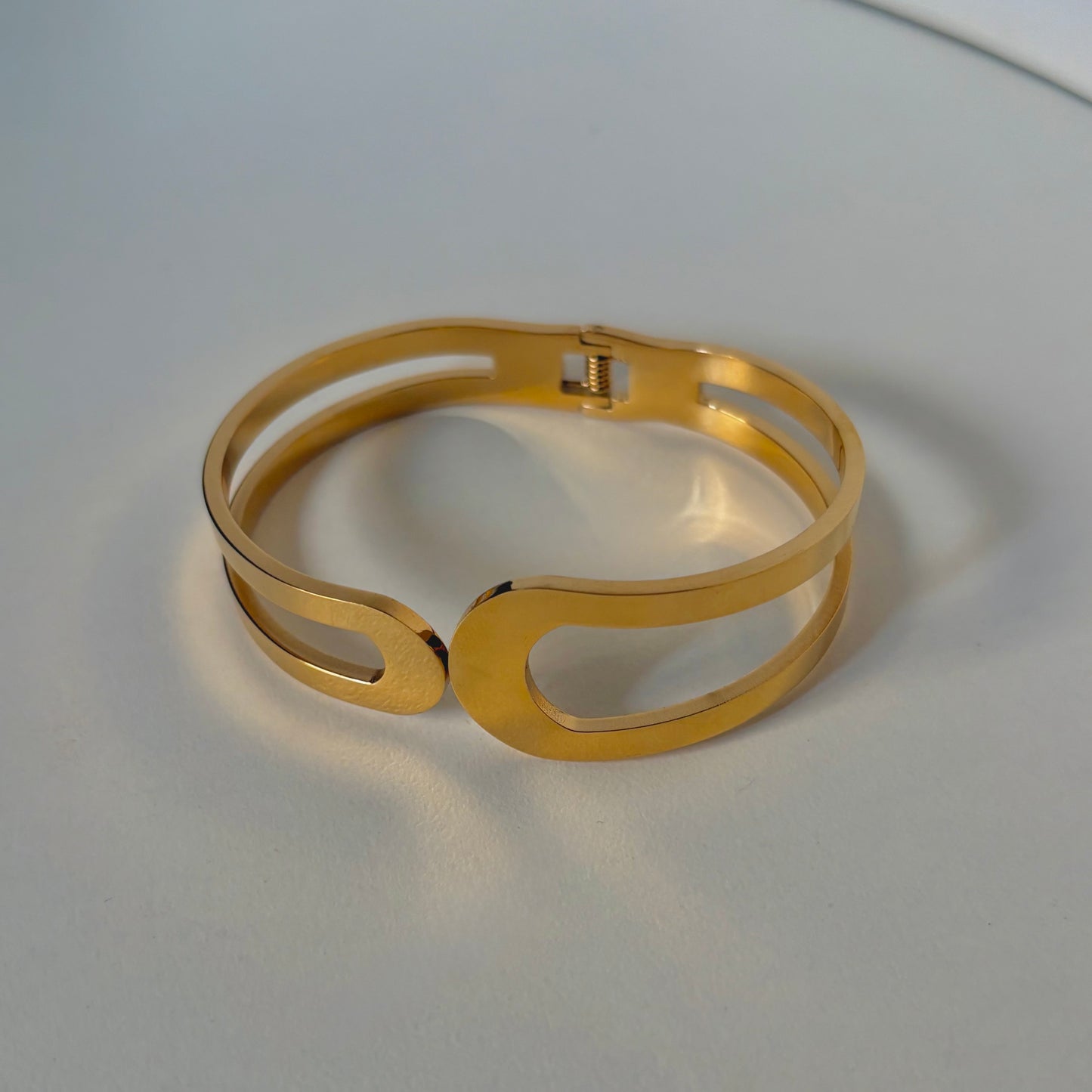 Lustra Bracelet