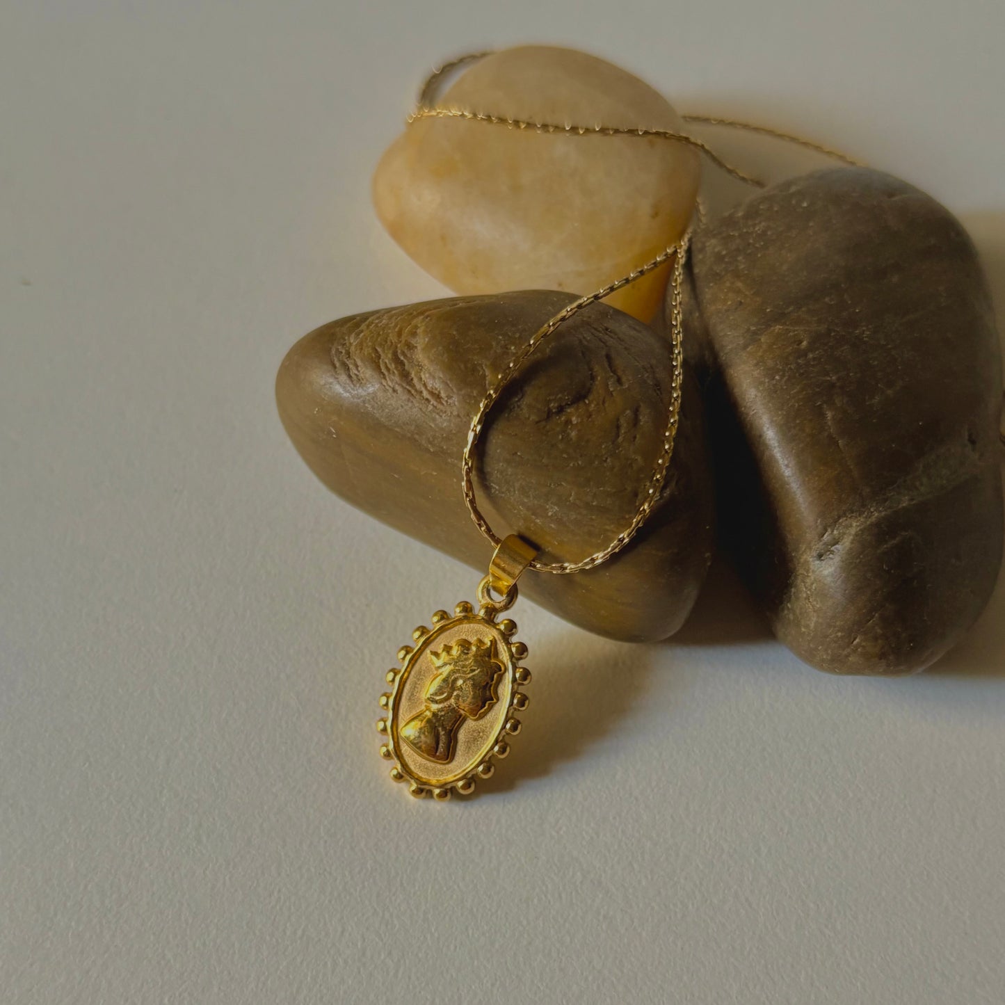 Klara Necklace